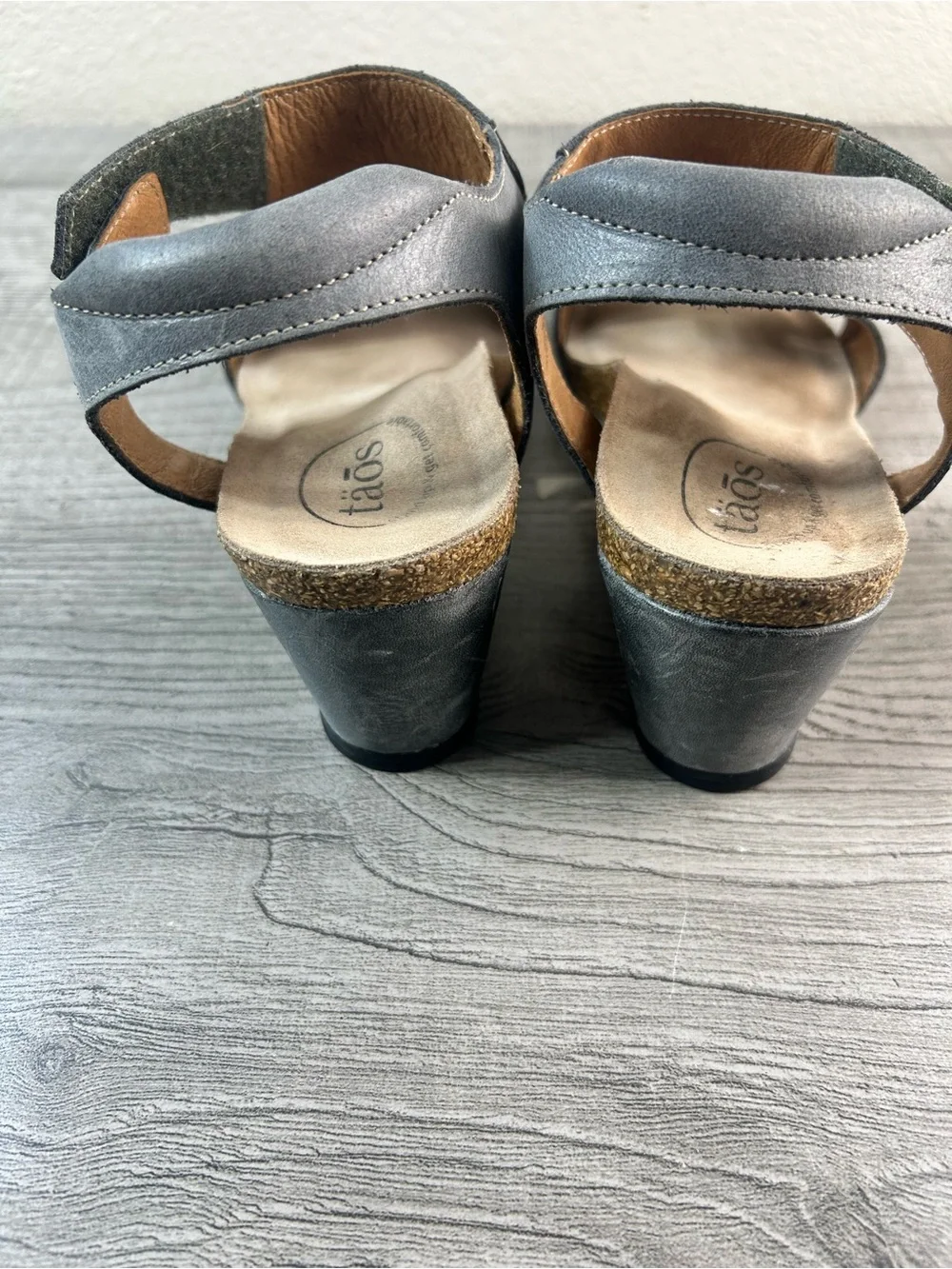 Taos Gray Suede Wedge Sandals - Comfortable Women’s Shoes Size 9-9.5